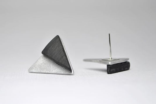 PEAK triangular earrings
